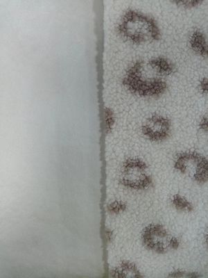 515 gm Suede composto de lã de cordeiro impresso da mesma cor