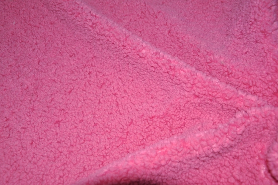 a tela de Sherpa do falso de 150cm reciclou o teste padrão 500gsm do jacquard da pele do poliéster