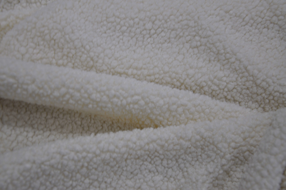 Poliéster 100% 150cm CW ou tela ajustável de Sherpa do falso 310gsm