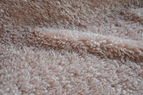 Macio e elástico, fornecendo a experiência excelente 150cm CW do conforto ou a urdidura ajustável fez malha a tela reciclada