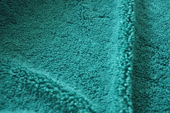 A urdidura verde de lãs 100P fez malha a tela com boa estabilidade longitudinal