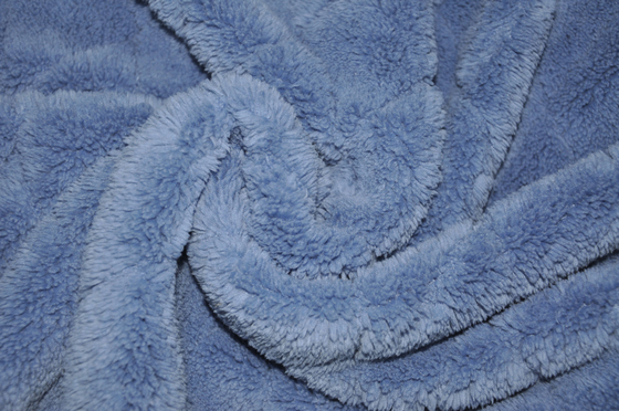 Shu Velveteen Lightweight e calor confortável, ímpar